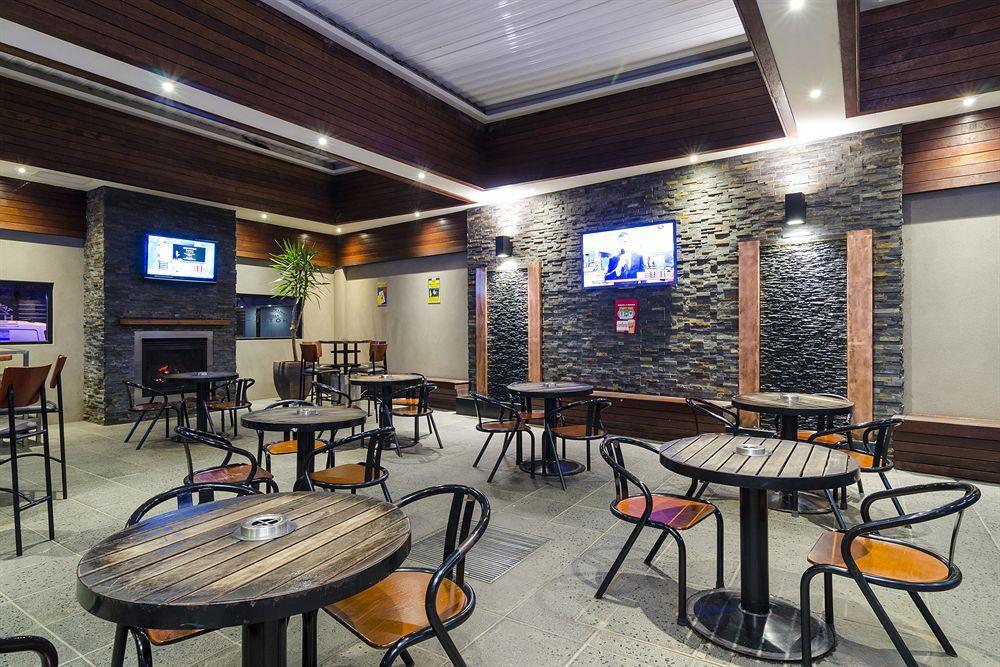 Quality Hotel Taylors Lakes Экстерьер фото